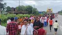 ढोल-मांदल की थाप पर मौसीबाड़ी पधारे जगत के नाथ