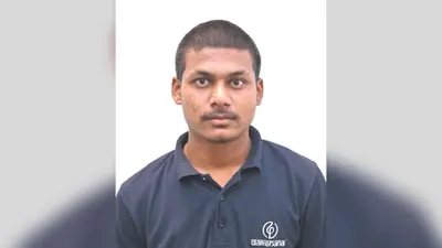 Darbhanga News: किसान परिवार के बेटे ने पहले प्रयास में NEET किया क्वालिफाई, गांव में खुशी की लहर