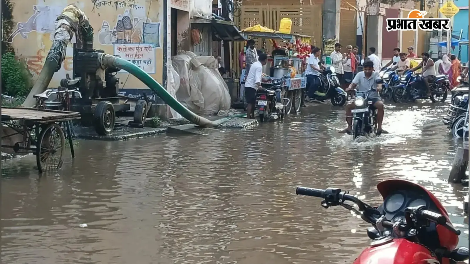 नाले का गंदा पानी, कारोबारी परेशान नाले का गंदा पानी, कारोबारी परेशान