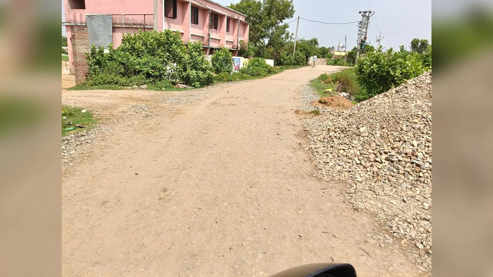 फोटो केसठ में खराब पड़ी सड़क | Prabhat Khabar Network फोटो केसठ में खराब पड़ी सड़क | Prabhat Khabar Network