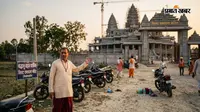 विराट रामायण मंदिर में दर्शन करने गया था श्रद्धालु, बाहर निकला तो गायब थी बाइक