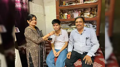 बक्सर के अक्षत ने NEET में किया कमाल, ऑल इंडिया 99.3486 पर्सेंटाइल लाकर बढ़ाया डुमरांव मान