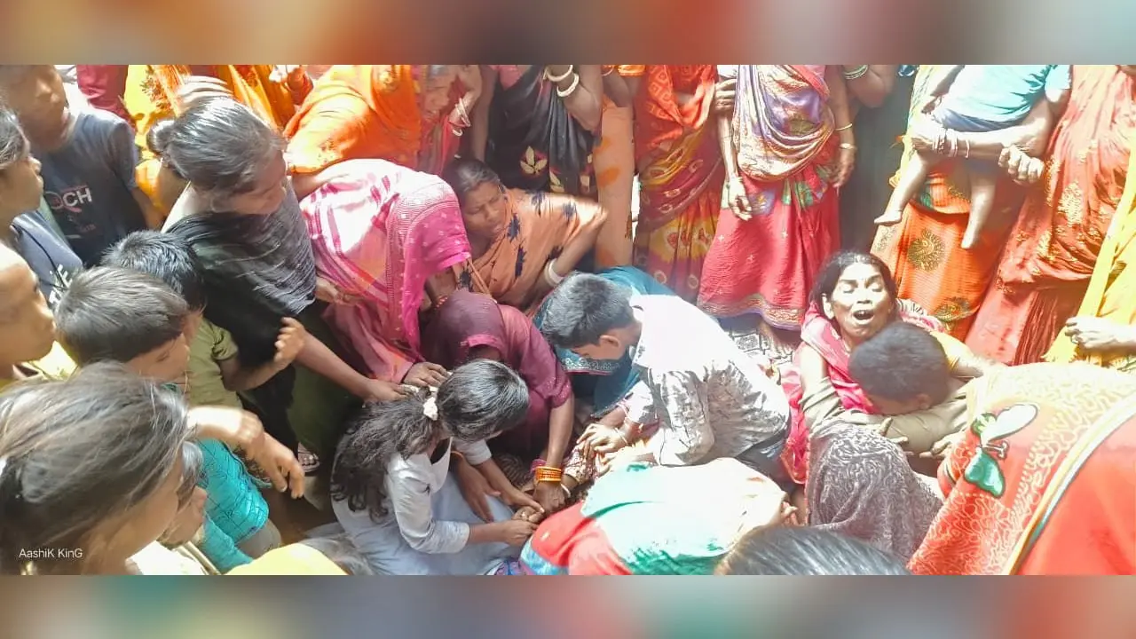 घटना के बाद रोते बिलखते परिजन | Prabhat Khabar Network घटना के बाद रोते बिलखते परिजन | Prabhat Khabar Network