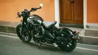 Cruiser Bike खरीदने का बना रहे हैं प्लान? ये 5 बन सकती हैं बेस्ट चॉइस, जानें माइलेज और खासियत