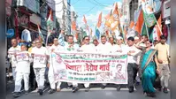 सीतामढ़ी की सड़कों पर उतरी कांग्रेस, गांधी मैदान से जानकी मंदिर तक निकाला विरोध मार्च
