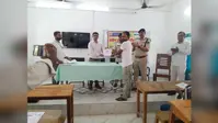 सीवान: मंडल कारा के 35 बंदियों को मुर्गी पालन का प्रशिक्षण, परीक्षा के बाद मिले प्रमाणपत्र