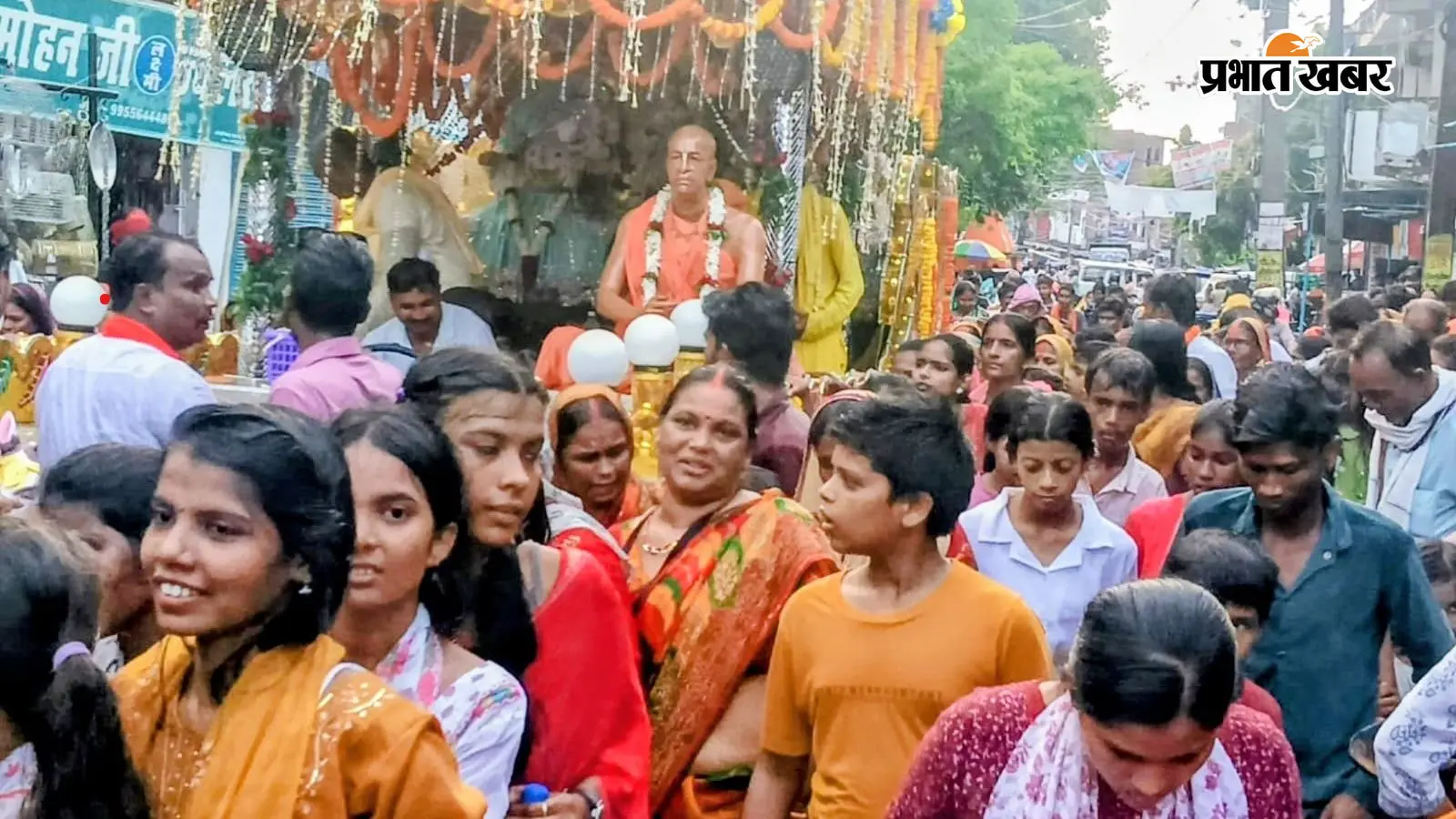 रथ यात्रा की तस्वीर रथ यात्रा की तस्वीर