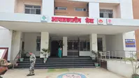 अनियंत्रित बाइक की टक्कर से छात्र घायल, सदर अस्पताल में हुआ उपचार