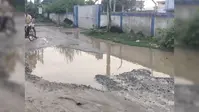 औरंगाबाद में बिजली कार्यालय के पास सड़क पर जानलेवा गड्ढा, हर दिन हादसे का खतरा, मरम्मत की उठी मांग