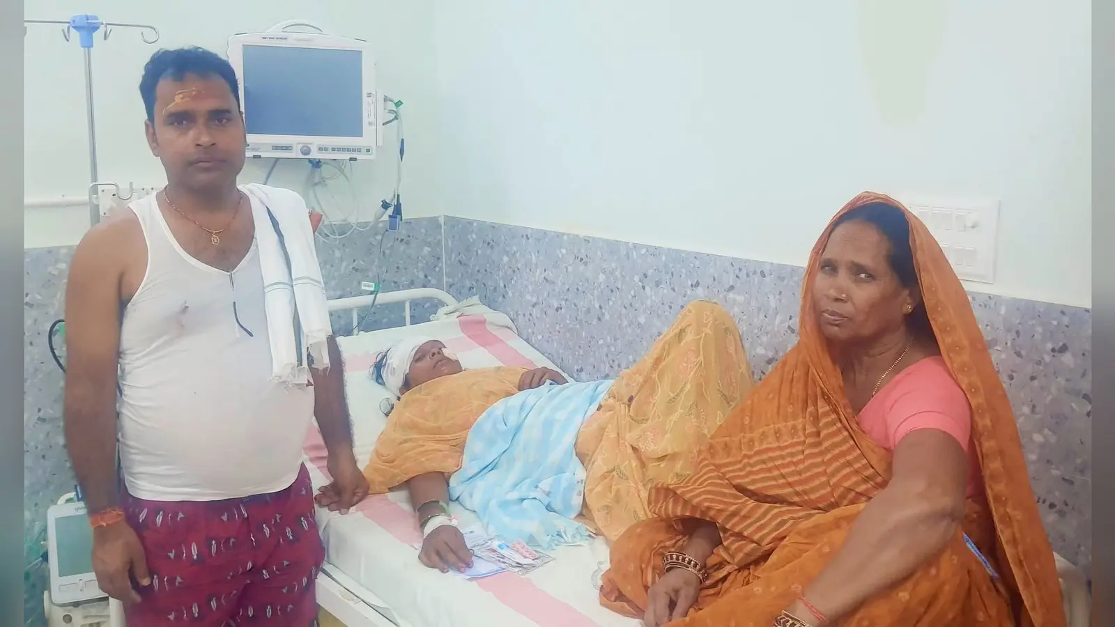 अस्पताल में भर्ती जख्मी कांवरिया | Prabhat Khabar Network अस्पताल में भर्ती जख्मी कांवरिया | Prabhat Khabar Network