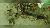 सिमराही स्थित लखीचंद साहू उच्च विद्यालय का जर्जर भवन बना नशेड़ियों का अड्डा