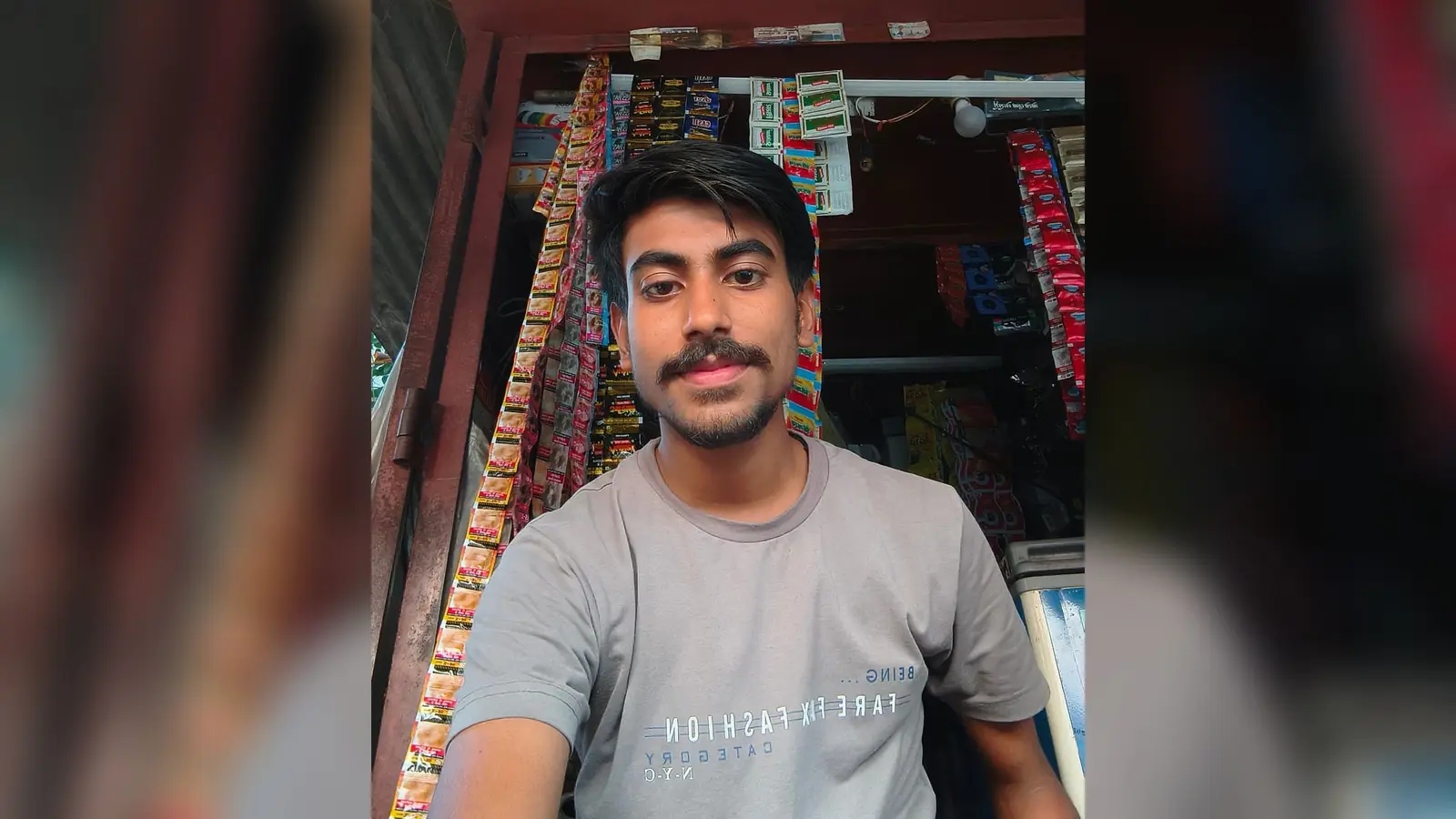 फोटो 1प्रोफाइल : सड़क हादसे में जान गंवाने वाला इंटर का छात्र कुनाल कुमार फोटो-2 : पुत्र की मौत के बाद दहाड़ मारकर रोते परिजन, घर में पसरा मातम | Prabhat Khabar Network फोटो 1प्रोफाइल : सड़क हादसे में जान गंवाने वाला इंटर का छात्र कुनाल कुमार फोटो-2 : पुत्र की मौत के बाद दहाड़ मारकर रोते परिजन, घर में पसरा मातम | Prabhat Khabar Network