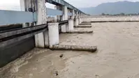 नेपाल में बारिश का असर, गंडक बराज से छोड़ा गया 1.16 लाख क्यूसेक पानी, तटवर्ती इलाकों में बढ़ा बाढ़ का खतरा
