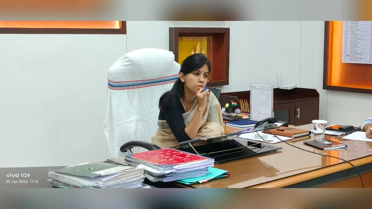 सदर अस्पताल में डॉक्टरों की उपस्थिति पर सख्ती, बिना कारण अनुपस्थित रहने पर वेतन होगा स्थगित | Prabhat Khabar Network सदर अस्पताल में डॉक्टरों की उपस्थिति पर सख्ती, बिना कारण अनुपस्थित रहने पर वेतन होगा स्थगित | Prabhat Khabar Network