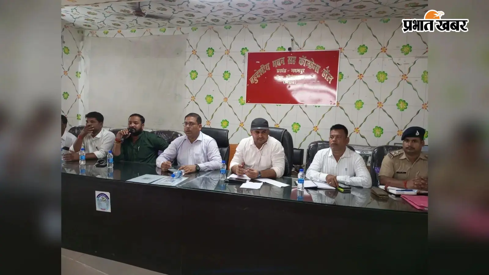 संभावित भारी बारिश को लेकर प्रशासन अलर्ट, आपदा प्रबंधन समिति की बैठक में बनी रणनीति संभावित भारी बारिश को लेकर प्रशासन अलर्ट, आपदा प्रबंधन समिति की बैठक में बनी रणनीति