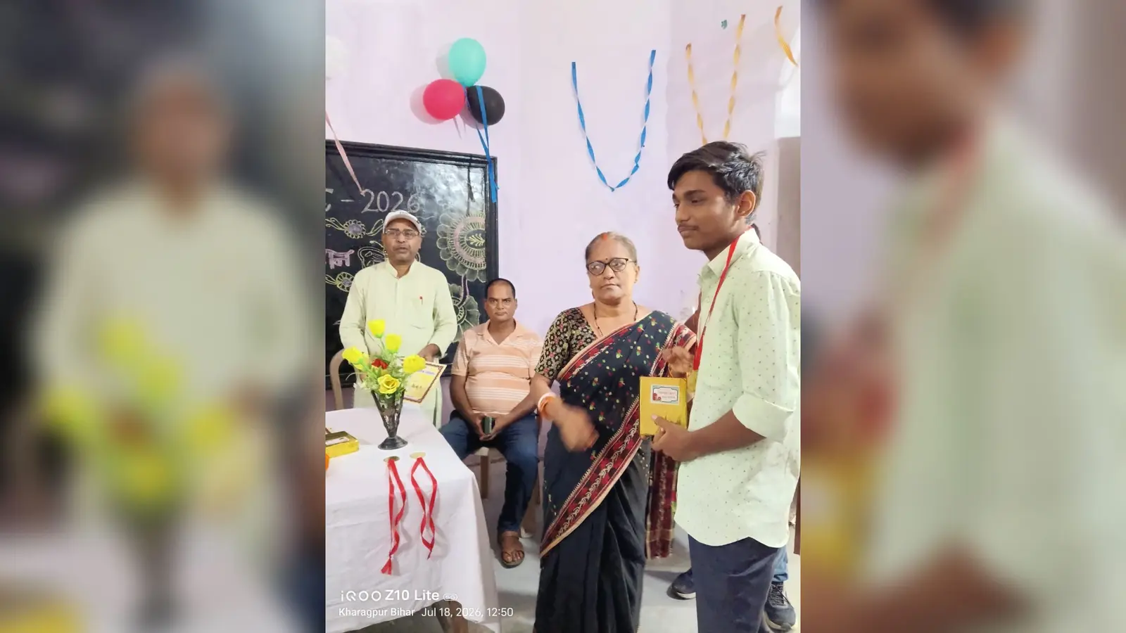 फोटो --- आरएसके प्लस टू उच्च विद्यालय में मेधा सम्मान समारोह में मौजूद शिक्षक और छात्र | Prabhat Khabar Network फोटो --- आरएसके प्लस टू उच्च विद्यालय में मेधा सम्मान समारोह में मौजूद शिक्षक और छात्र | Prabhat Khabar Network