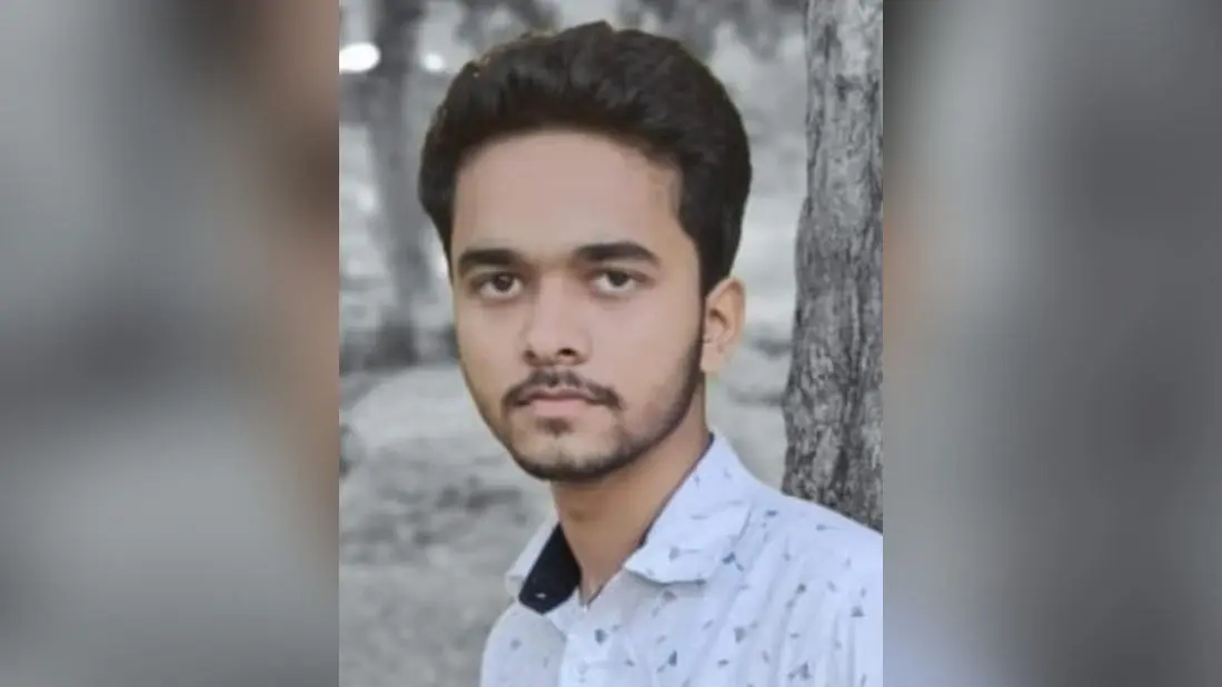 फोटो-2 मयंक राज की फाइल तस्वीर. | Prabhat Khabar Network फोटो-2 मयंक राज की फाइल तस्वीर. | Prabhat Khabar Network