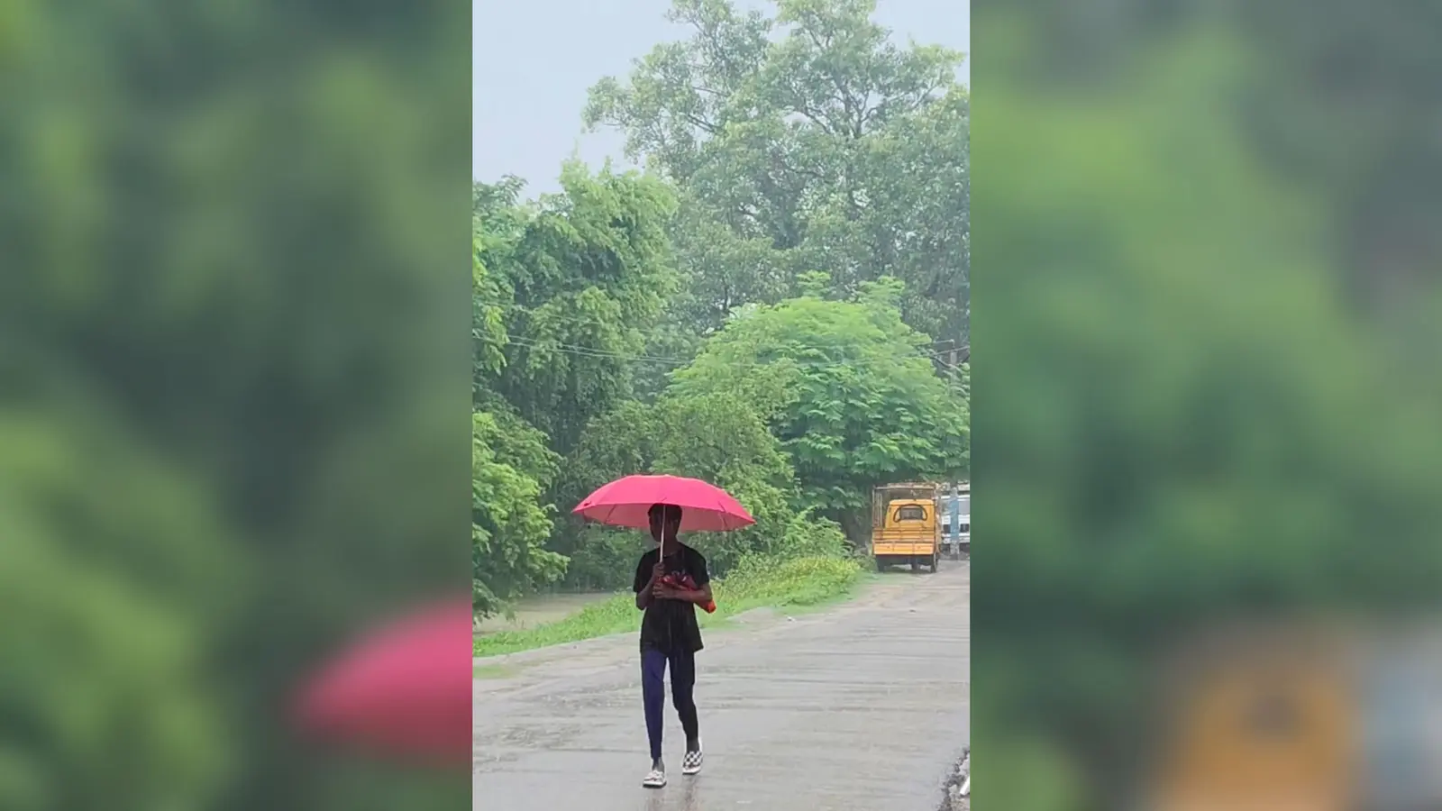 क्षेत्र में बारिश से लोगों ने राहत ली , किसानों ने राहत का सांस लिया . क्षेत्र में झमझम बारिश होते हुए | Prabhat Khabar Network क्षेत्र में बारिश से लोगों ने राहत ली , किसानों ने राहत का सांस लिया . क्षेत्र में झमझम बारिश होते हुए | Prabhat Khabar Network