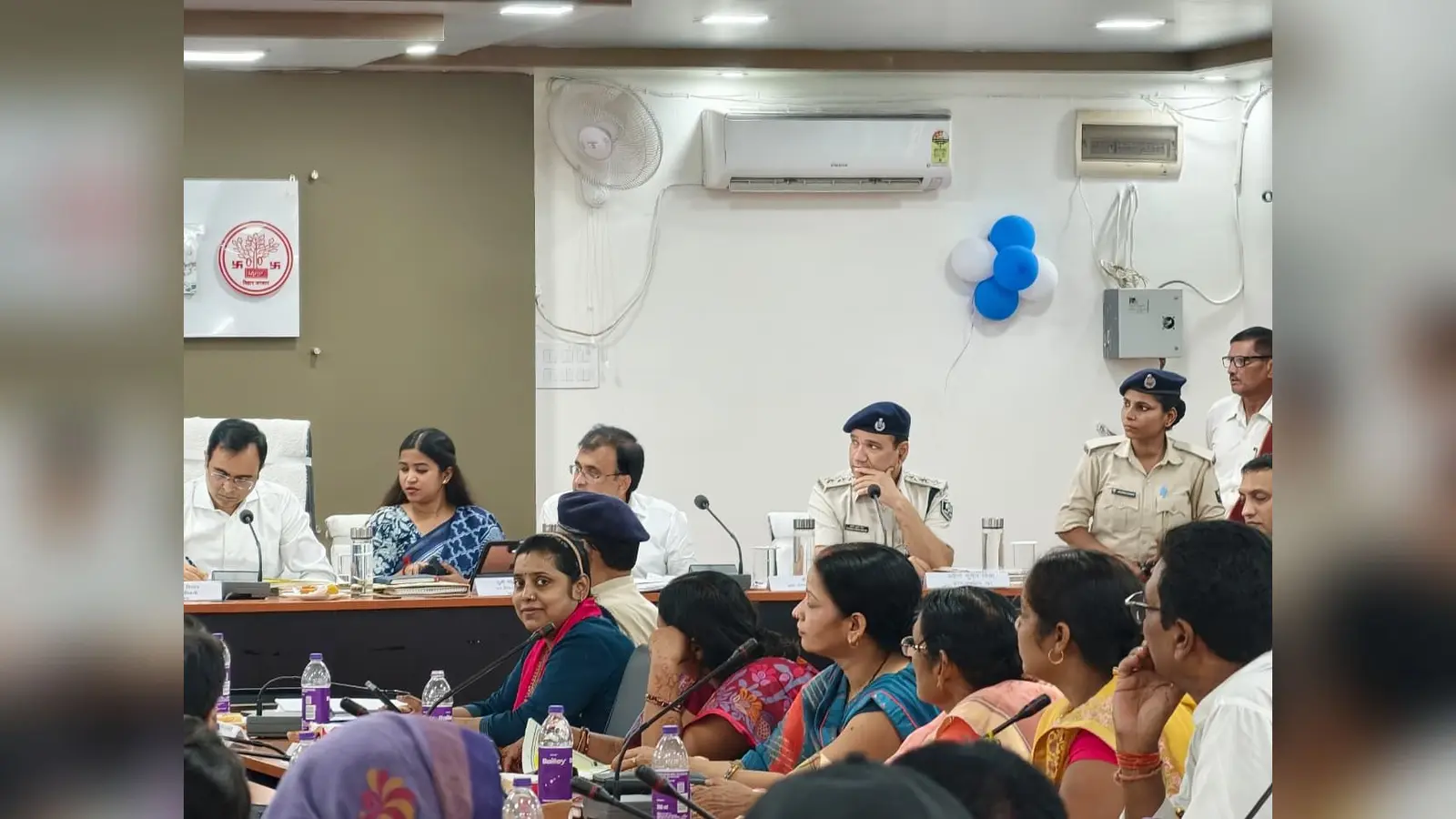 दिशा की बैठक में भाग लेते नगर सभापति अर्चना कुमारी | Prabhat Khabar Network दिशा की बैठक में भाग लेते नगर सभापति अर्चना कुमारी | Prabhat Khabar Network