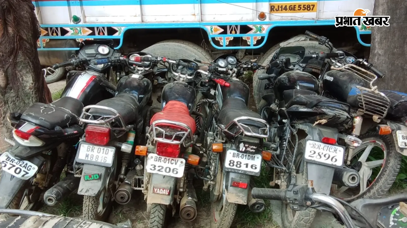 चोरी की बाइक बरामद चोरी की बाइक बरामद