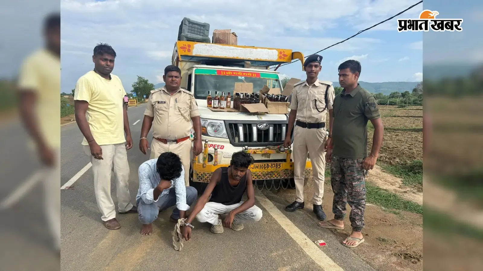 अंडे के कार्टून में छिपाकर ले जाई जा रही 594 लीटर विदेशी शराब बरामद, दो गिरफ्तार अंडे के कार्टून में छिपाकर ले जाई जा रही 594 लीटर विदेशी शराब बरामद, दो गिरफ्तार