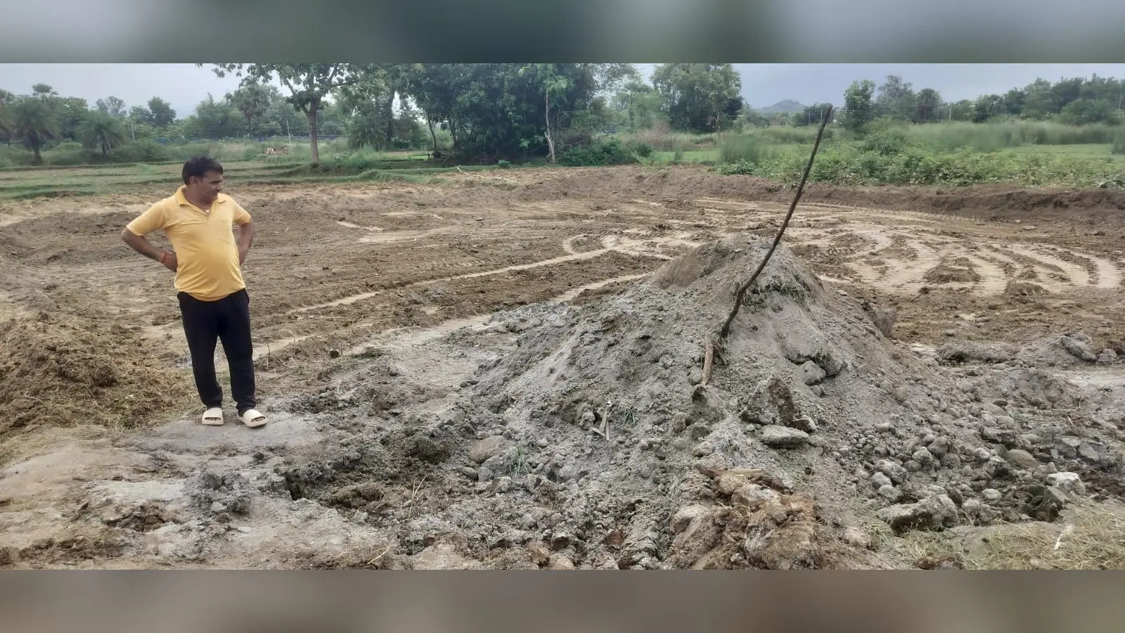 पीयूष मांझी के फंसे रहने वाले बोरवेल को किया भराव | Prabhat Khabar Network पीयूष मांझी के फंसे रहने वाले बोरवेल को किया भराव | Prabhat Khabar Network