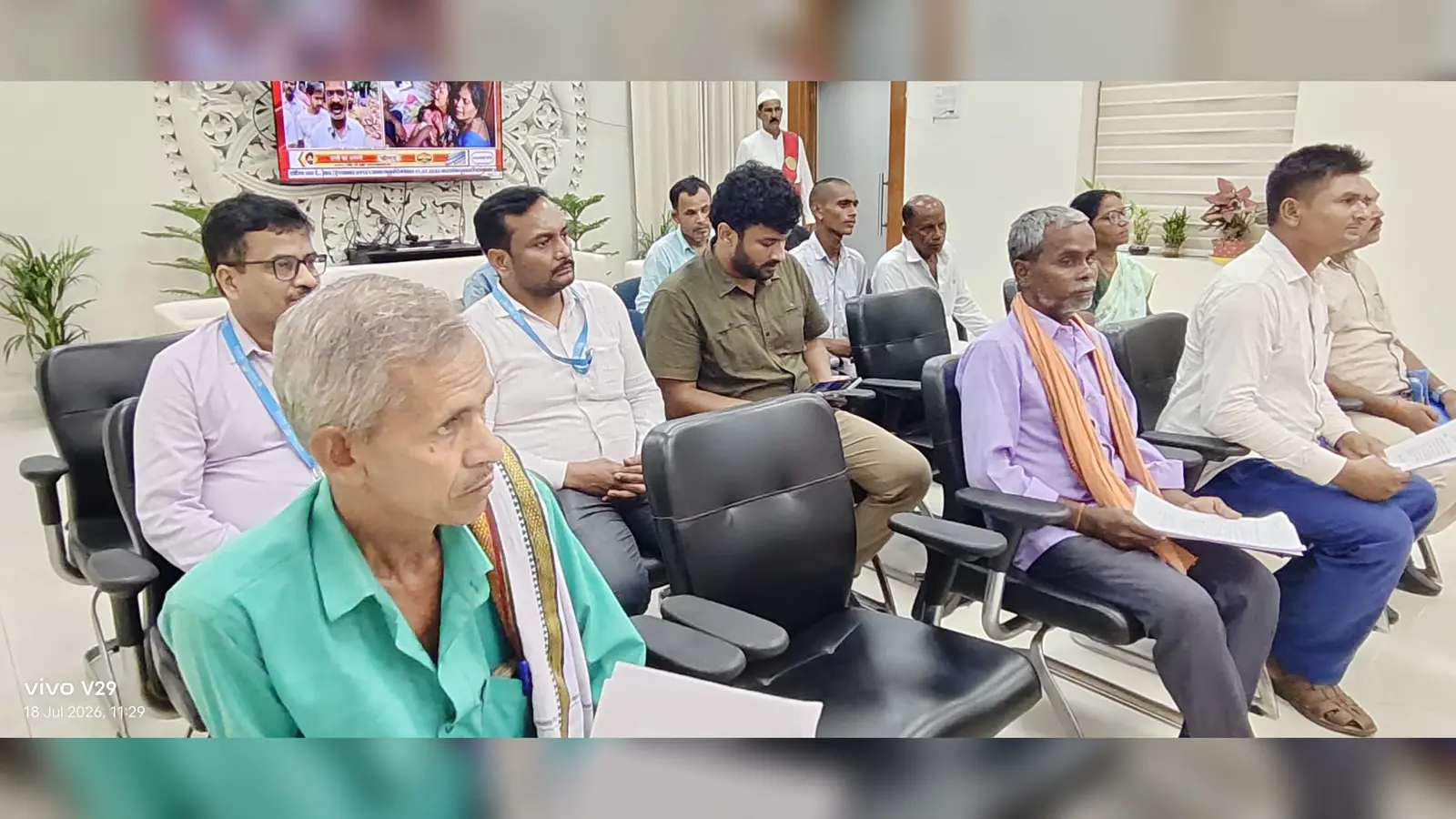 जनता दरबार में डीएम ने सुनीं 27 लोगों की समस्याएं, त्वरित समाधान के लिए अधिकारियों को दिए निर्देश | Prabhat Khabar Network जनता दरबार में डीएम ने सुनीं 27 लोगों की समस्याएं, त्वरित समाधान के लिए अधिकारियों को दिए निर्देश | Prabhat Khabar Network