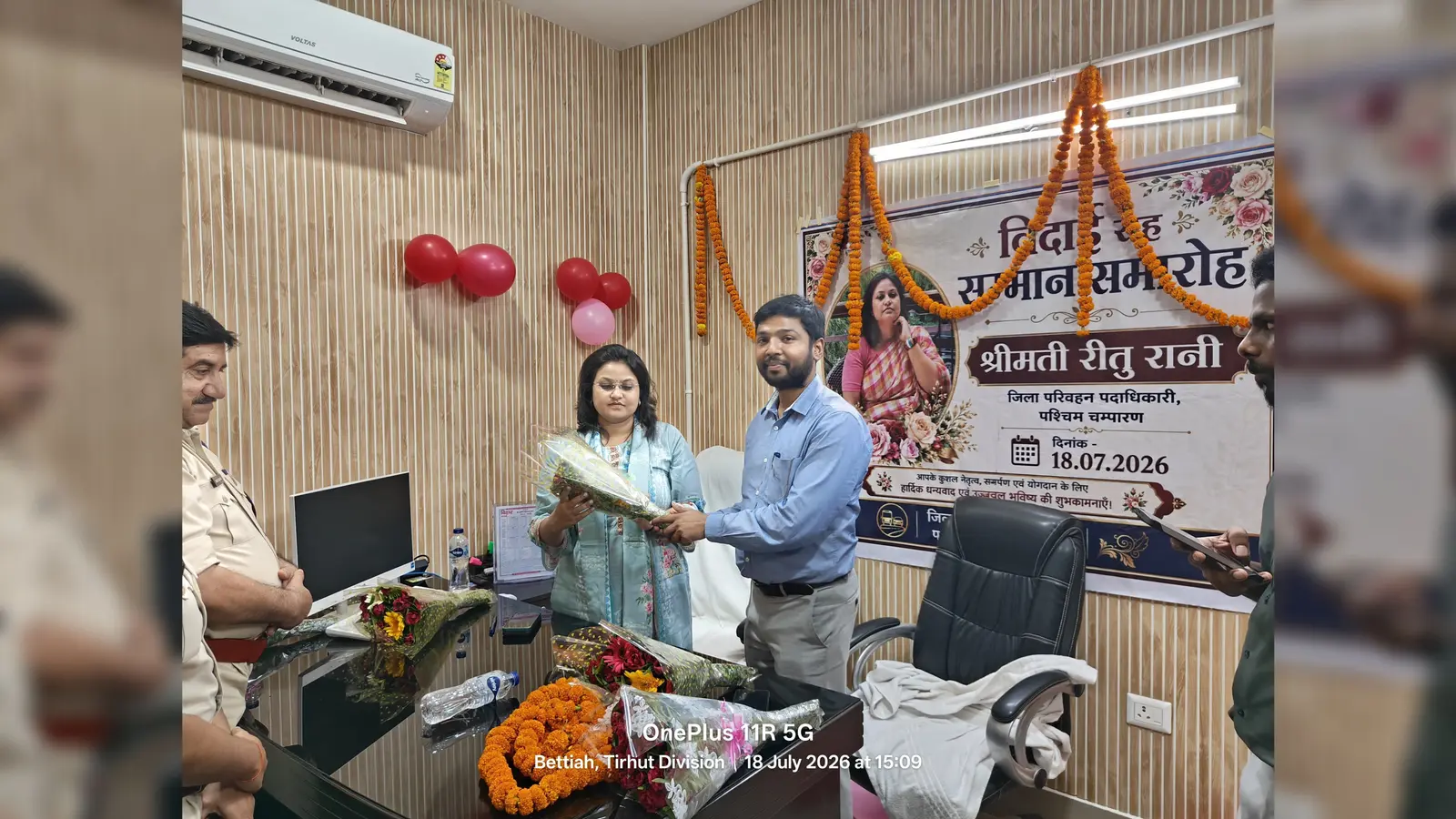 पदभार ग्रहण करते नये डीटीओ | Prabhat Khabar Network पदभार ग्रहण करते नये डीटीओ | Prabhat Khabar Network
