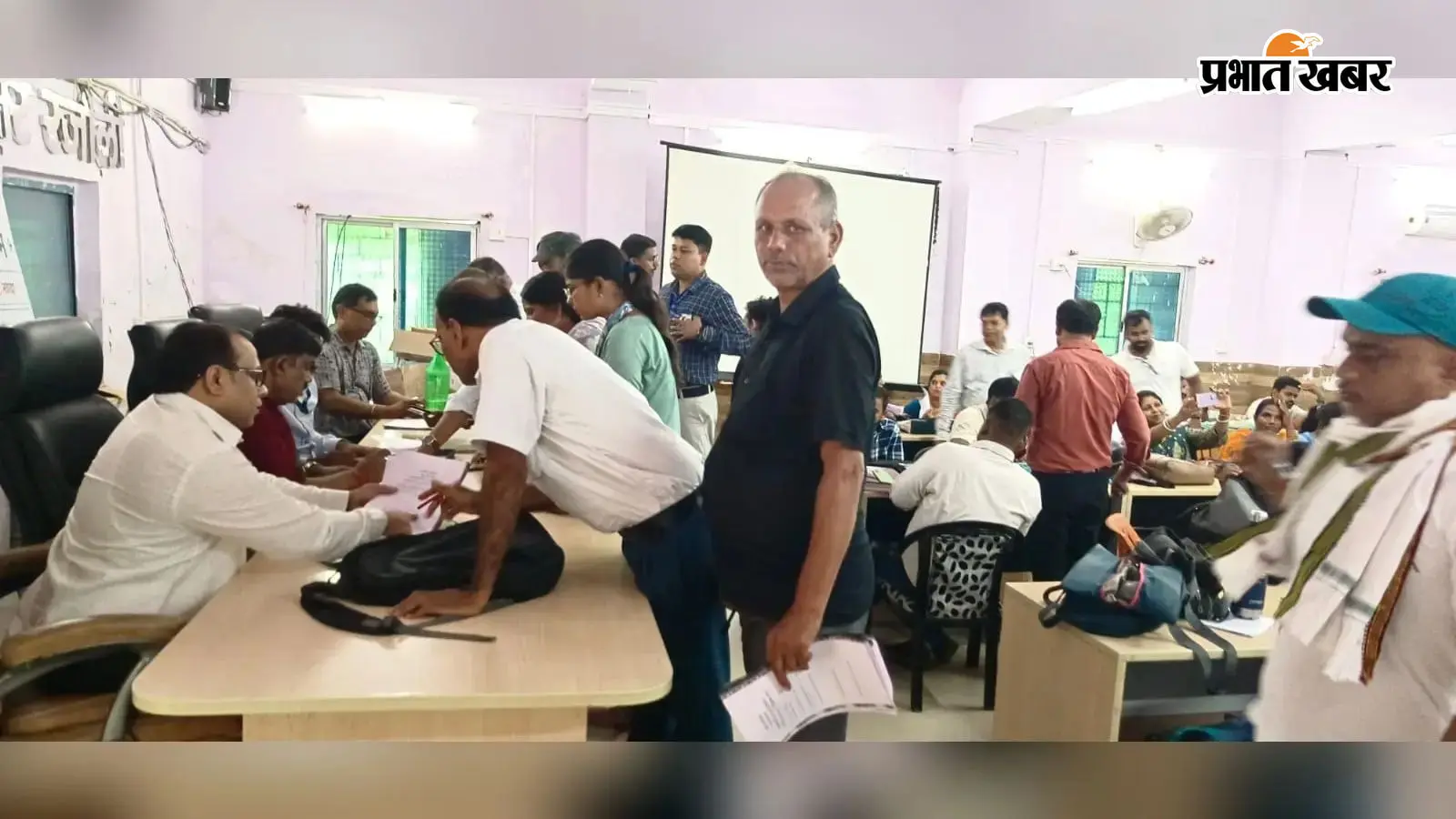 रजौली प्रखंड सभागार में प्री-टेस्ट सेंसस 2027 का समापन,महागणना के खाके पर हुई विस्तृत समीक्षा रजौली प्रखंड सभागार में प्री-टेस्ट सेंसस 2027 का समापन,महागणना के खाके पर हुई विस्तृत समीक्षा