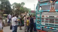 पटना: एम्स मार्ग पर तेज रफ्तार टैंकर ने स्कूटी सवार दंपती को मारी टक्कर, महिला गंभीर रूप से घायल, स्थानीय लोगों ने प्रशासन पर उठाए सवाल