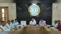 विकास योजनाओं की समीक्षा में दिये गये सख्त निर्देश