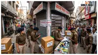 मुंबई हाईकोर्ट के आदेश पर सिंहवाड़ा बाजार में छापेमारी, चार दुकानों से डुप्लीकेट प्रोडक्ट जब्त