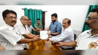 अस्पताल के निदेशक डॉ सिद्धार्थ पांडे से मिला पेंशनर कल्याण समाज का प्रतिनिधिमंडल, सौंपा ज्ञापन