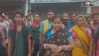 पटना: मजदूरी और समय पर भुगतान की मांग को लेकर मनेर में सफाई कर्मियों की हड़ताल, कूड़े का नहीं हुआ उठाव