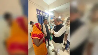 बक्सर: डुमरांव अस्पताल पहुंचे विधायक, MNCU में डॉक्टरों की कमी पर जताई चिंता