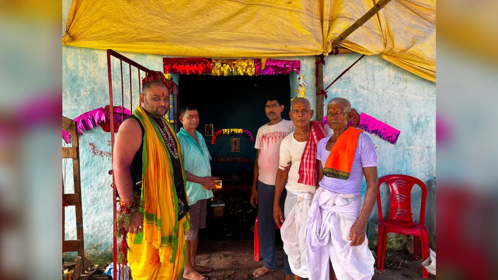 माता विपतारणी की वार्षिक पूजा में शामिल महिलाएं व अन्य | Prabhat Khabar Network माता विपतारणी की वार्षिक पूजा में शामिल महिलाएं व अन्य | Prabhat Khabar Network