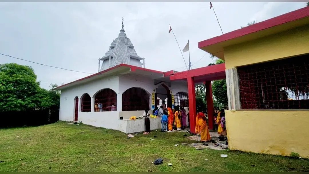 आस्था का केंद्र दिघलबैंक प्रखंड का कुम्हिया शिव मंदिर | Prabhat Khabar Network आस्था का केंद्र दिघलबैंक प्रखंड का कुम्हिया शिव मंदिर | Prabhat Khabar Network