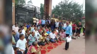 लाजपत पार्क की बदहाली पर फूटा लोगों का गुस्सा, टूटे झूले, जर्जर शौचालय और खराब जिम उपकरण बने चिंता की वजह