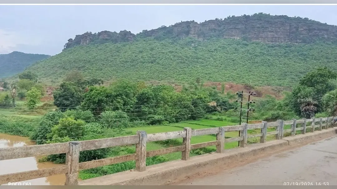 शुकुल मड़ैया पर्वत की आकर्षक तस्वीरें | Prabhat Khabar Network शुकुल मड़ैया पर्वत की आकर्षक तस्वीरें | Prabhat Khabar Network