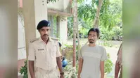 घर के बाहर बेच रहा था देसी शराब, पुलिस ने घेराबंदी कर दबोचा; 40 लीटर शराब बरामद
