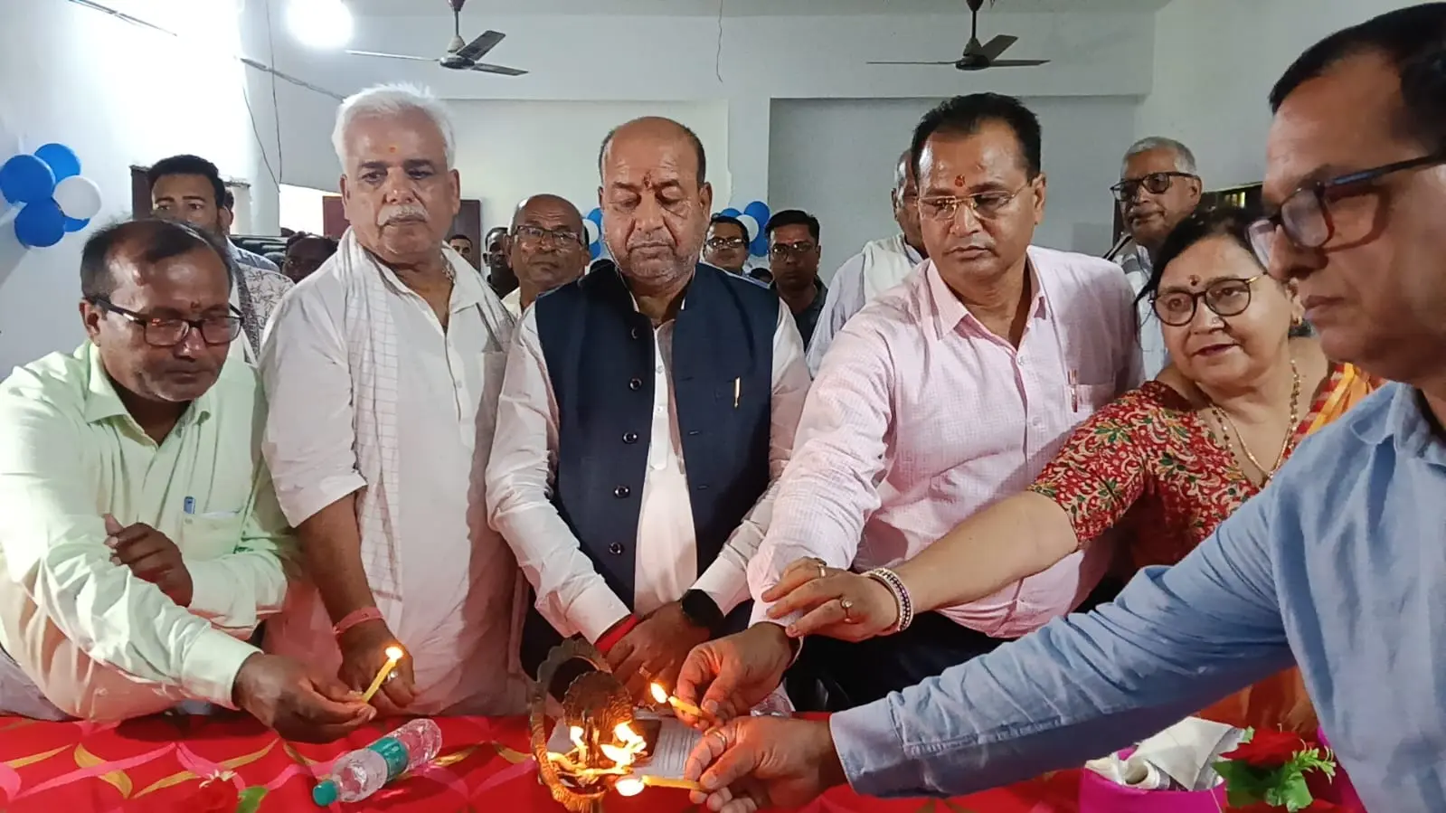 बासोपट्टी में विधालय का शुभारंभ करते मंत्री अरुण शंकर प्रसाद व अन्य | Prabhat Khabar Network बासोपट्टी में विधालय का शुभारंभ करते मंत्री अरुण शंकर प्रसाद व अन्य | Prabhat Khabar Network