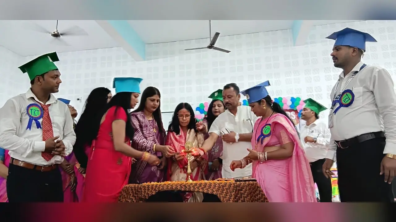 फोटो - सहरसा - कार्यक्रम का शुभारंभ करते अतिथि | Prabhat Khabar Network फोटो - सहरसा - कार्यक्रम का शुभारंभ करते अतिथि | Prabhat Khabar Network