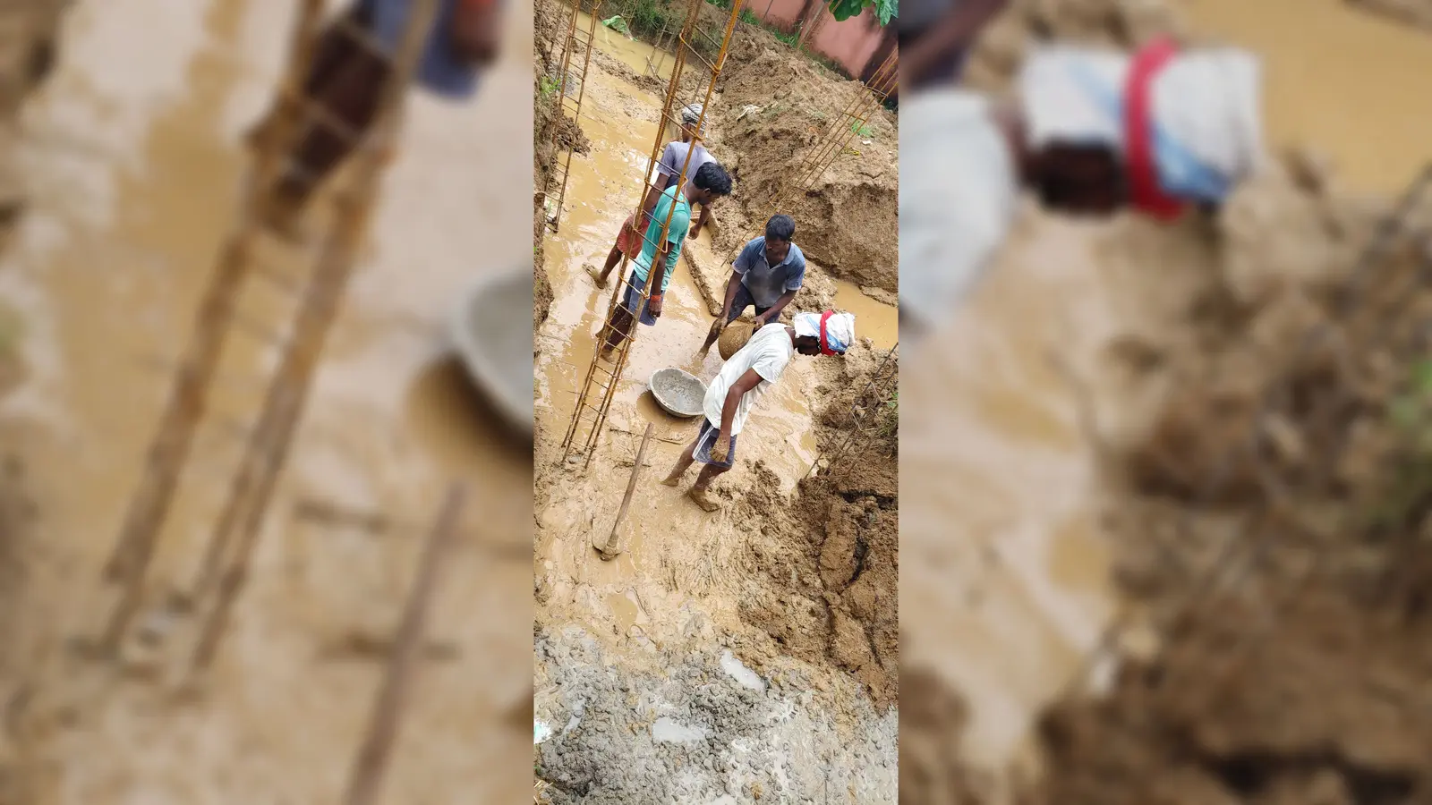 दरिहट स्कूल में ढलाई करते मजदूर | Prabhat Khabar Network दरिहट स्कूल में ढलाई करते मजदूर | Prabhat Khabar Network