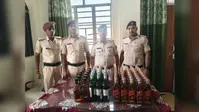 नरकटियागंज जंक्शन पर राप्ती गंगा एक्सप्रेस से 52.5 लीटर अंग्रेजी शराब बरामद