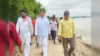 2017 की बाढ़ के बाद बना रिंग बांध, विधायक ने पहुंचकर देखा हाल और दिए सख्त निर्देश