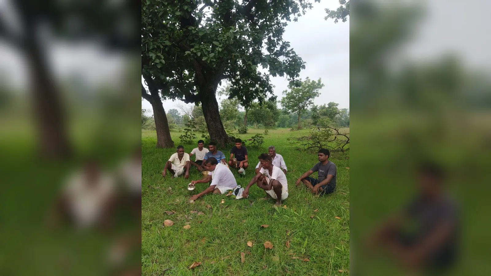 पूजा करते नाया | Prabhat Khabar Network पूजा करते नाया | Prabhat Khabar Network