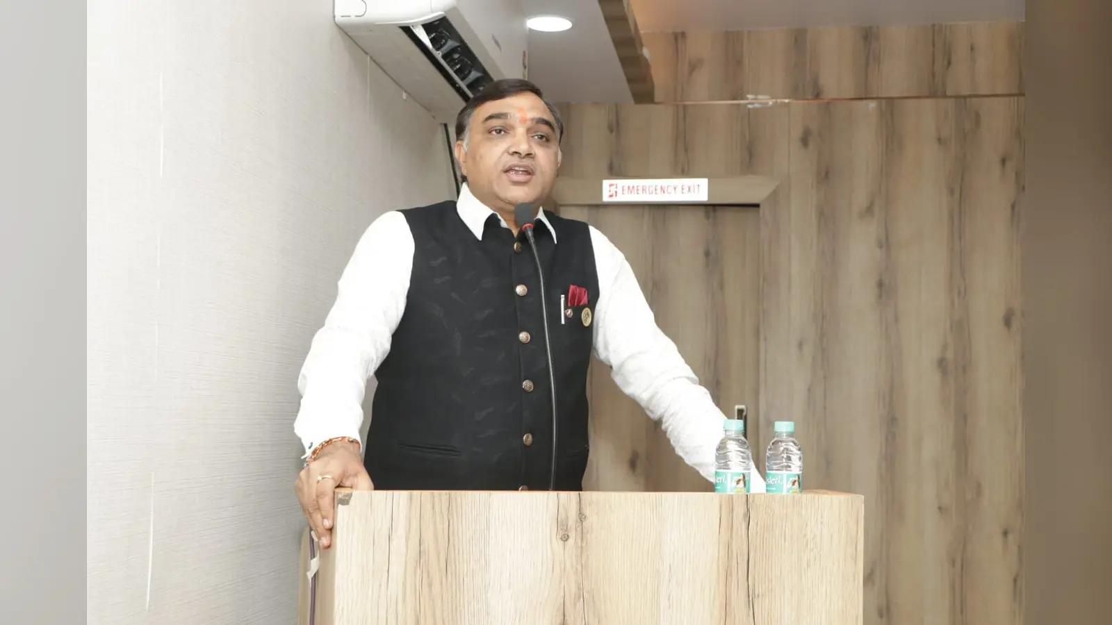 विजय आनंद मूनका | Prabhat Khabar Network विजय आनंद मूनका | Prabhat Khabar Network