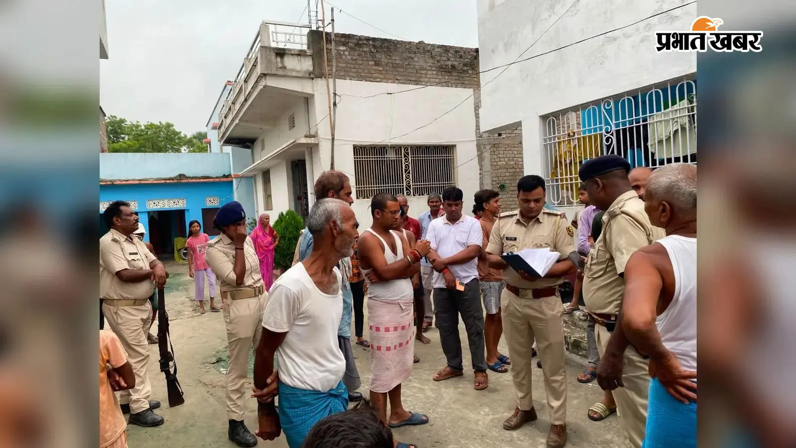 छह कमरों का ताला तोड़ लाखों के सामान की चोरी छह कमरों का ताला तोड़ लाखों के सामान की चोरी