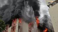 लखनऊ के सरकारी जवाहर भवन में लगी भीषण आग, 2 किमी दूर तक दिखा धुएं का गुबार