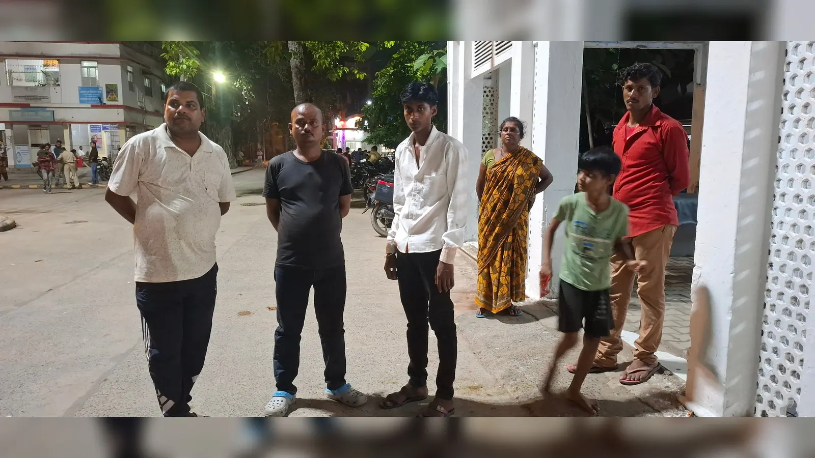 जीएमसीएच में पोस्टमार्टम कराने पहुंचे परिजन | Prabhat Khabar Network जीएमसीएच में पोस्टमार्टम कराने पहुंचे परिजन | Prabhat Khabar Network
